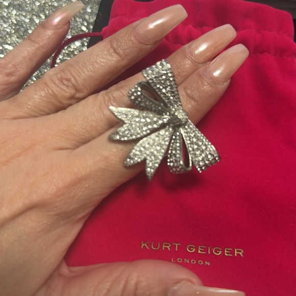 Kurt Geiger Jewelry - Kurt Geiger Crystal Eagle's Head Bow Statement Cocktail Ring - NW)T